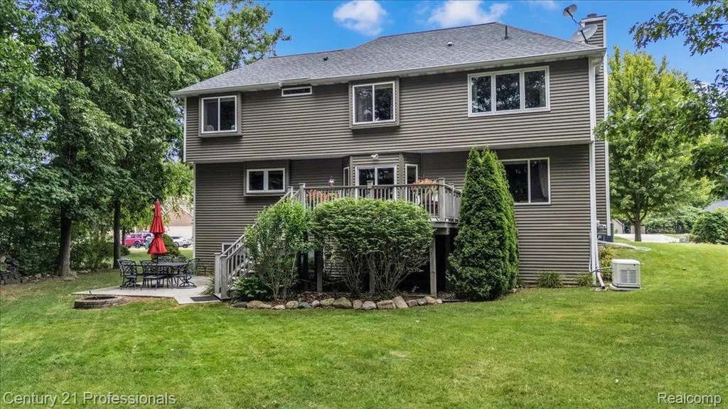 7520 Paradise Drive Grand Blanc Charter Township MI 48439
