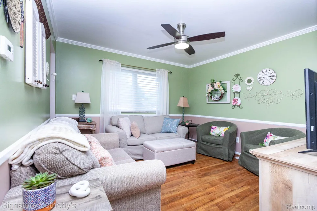 4086 Cherry Garden Drive Commerce Charter Township MI 48382