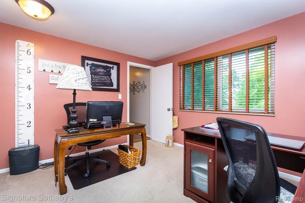 4086 Cherry Garden Drive Commerce Charter Township MI 48382