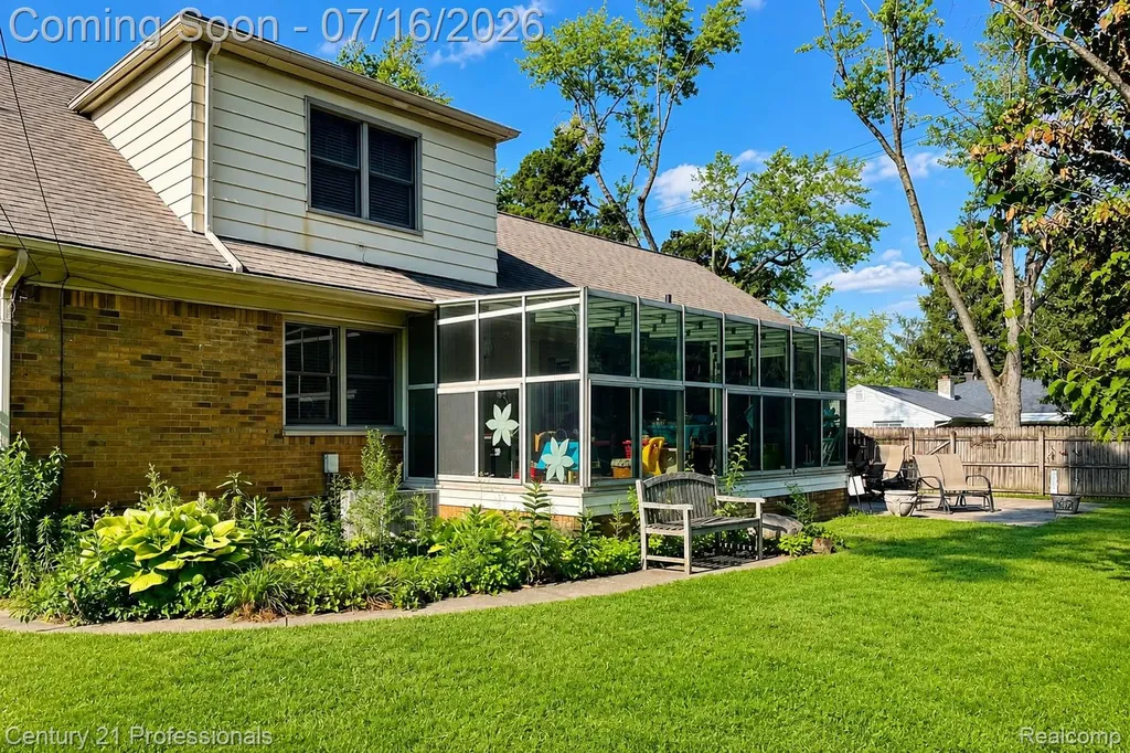 605 Lexington Boulevard Royal Oak City MI 48073