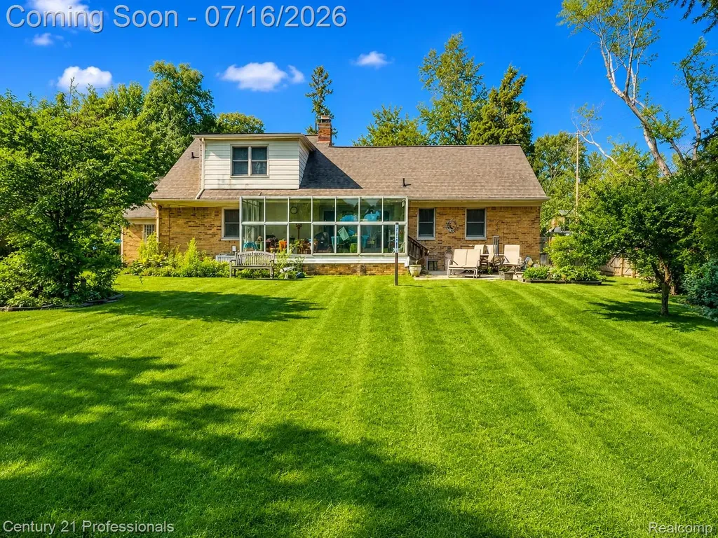 605 Lexington Boulevard Royal Oak City MI 48073