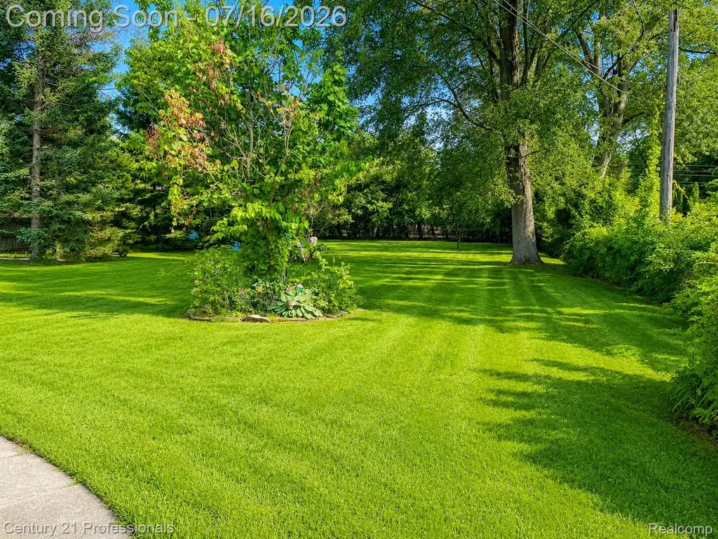 605 Lexington Boulevard Royal Oak City MI 48073