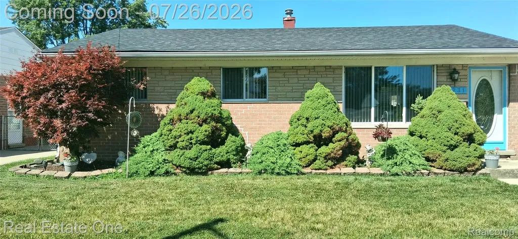 23231 Glenbrook Street St. Clair Shores City MI 48082