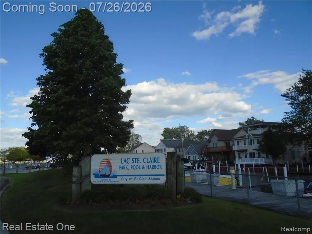 23231 Glenbrook Street St. Clair Shores City MI 48082