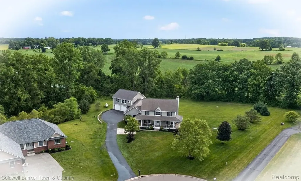 918 Gray Fox Court Marion Township MI 48843