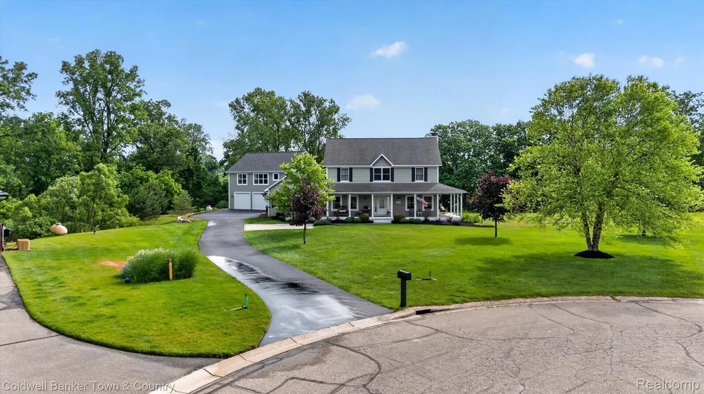 918 Gray Fox Court Marion Township MI 48843