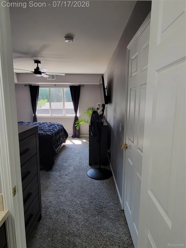 1655 Riverside Drive Oakland Charter Township MI 48309
