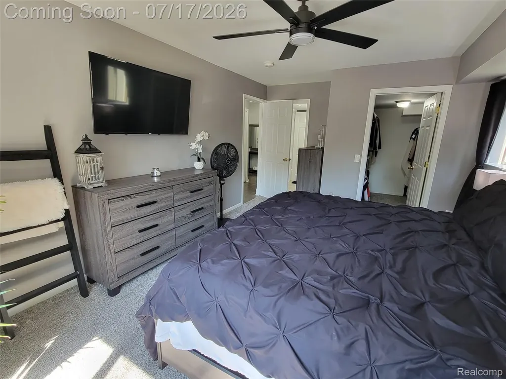 1655 Riverside Drive Oakland Charter Township MI 48309