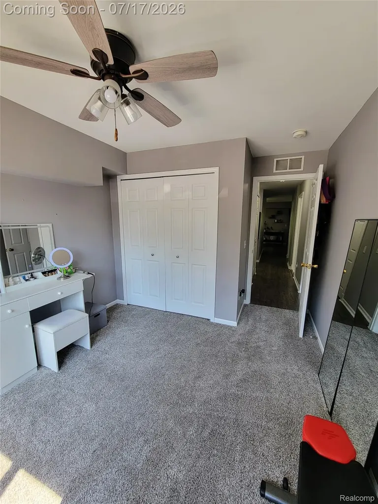 1655 Riverside Drive Oakland Charter Township MI 48309