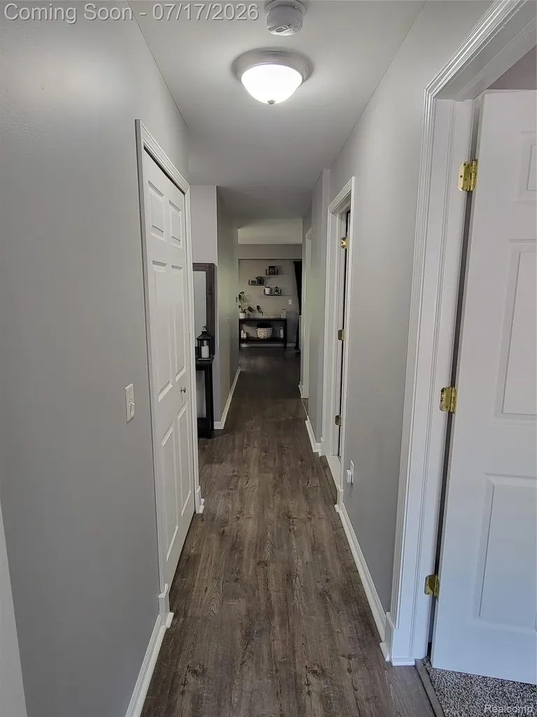 1655 Riverside Drive Oakland Charter Township MI 48309
