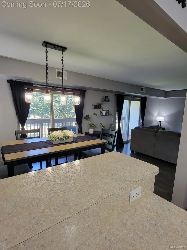 1655 Riverside Drive Oakland Charter Township MI 48309