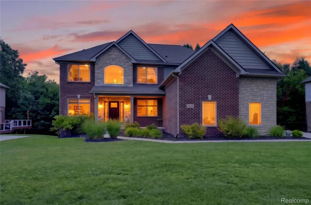 9665 Windsor Lane Springfield Charter Township MI 48348