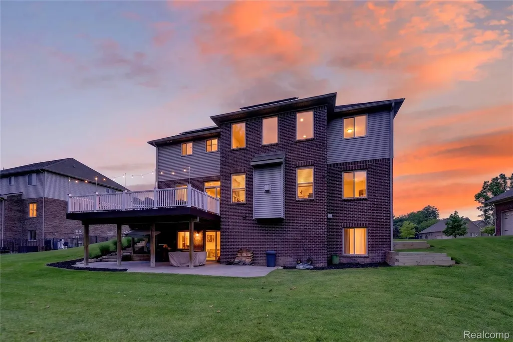 9665 Windsor Lane Springfield Charter Township MI 48348