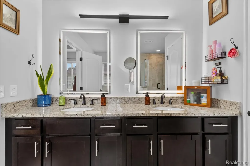 9665 Windsor Lane Springfield Charter Township MI 48348