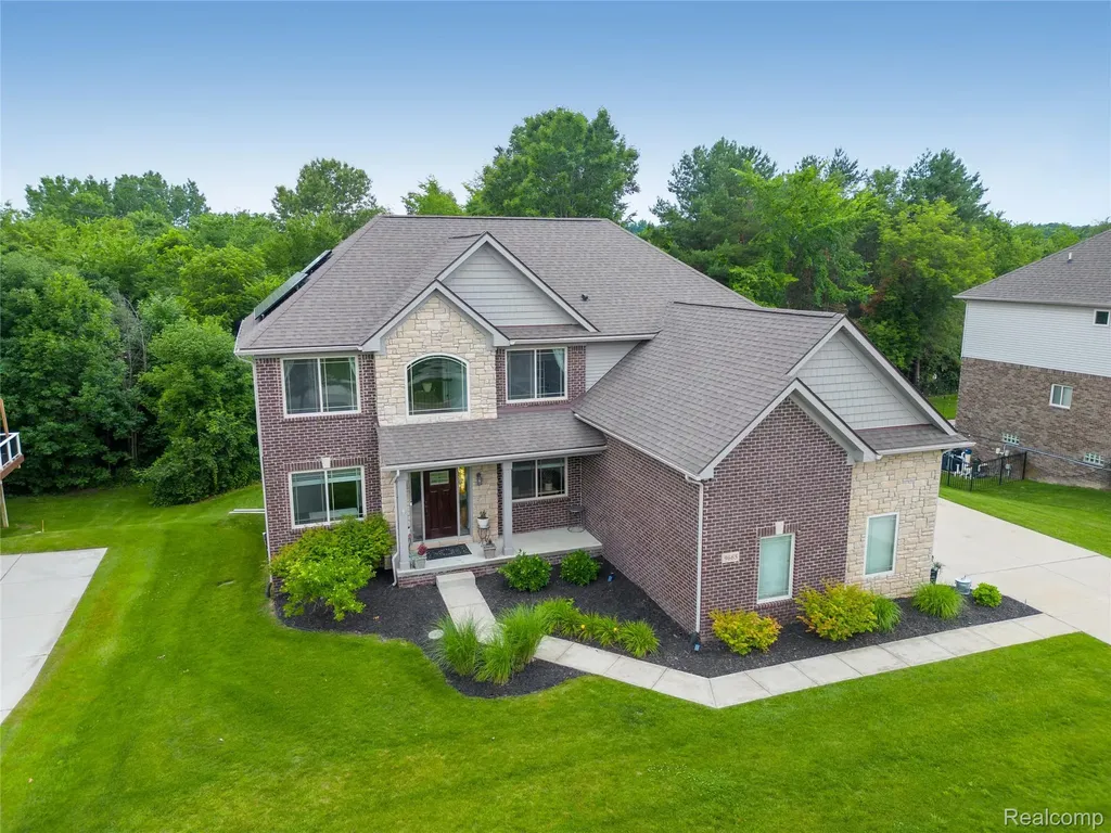 9665 Windsor Lane Springfield Charter Township MI 48348