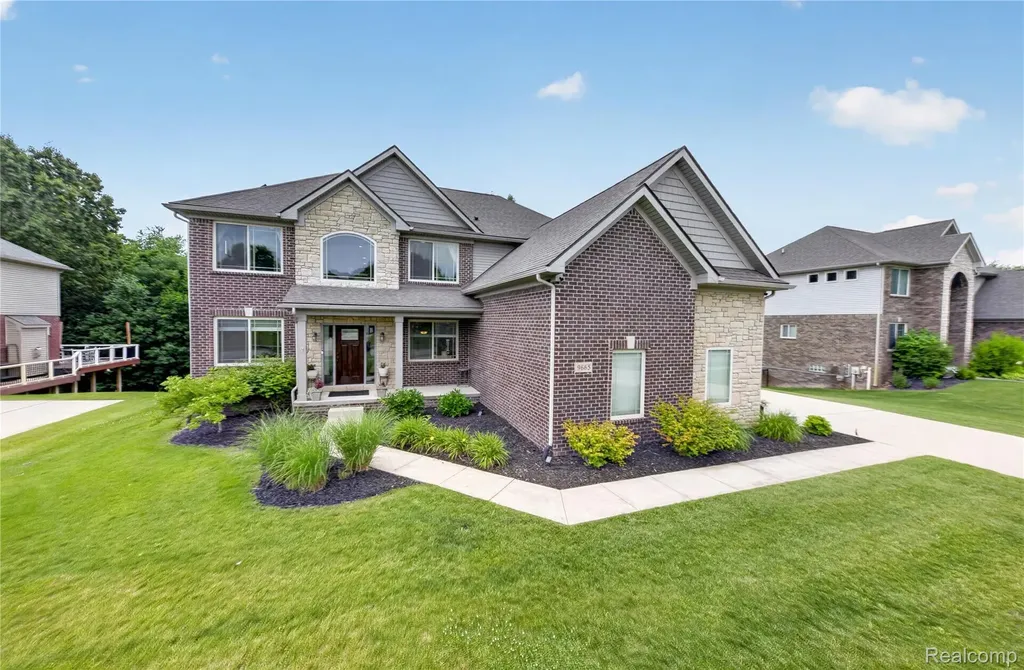 9665 Windsor Lane Springfield Charter Township MI 48348