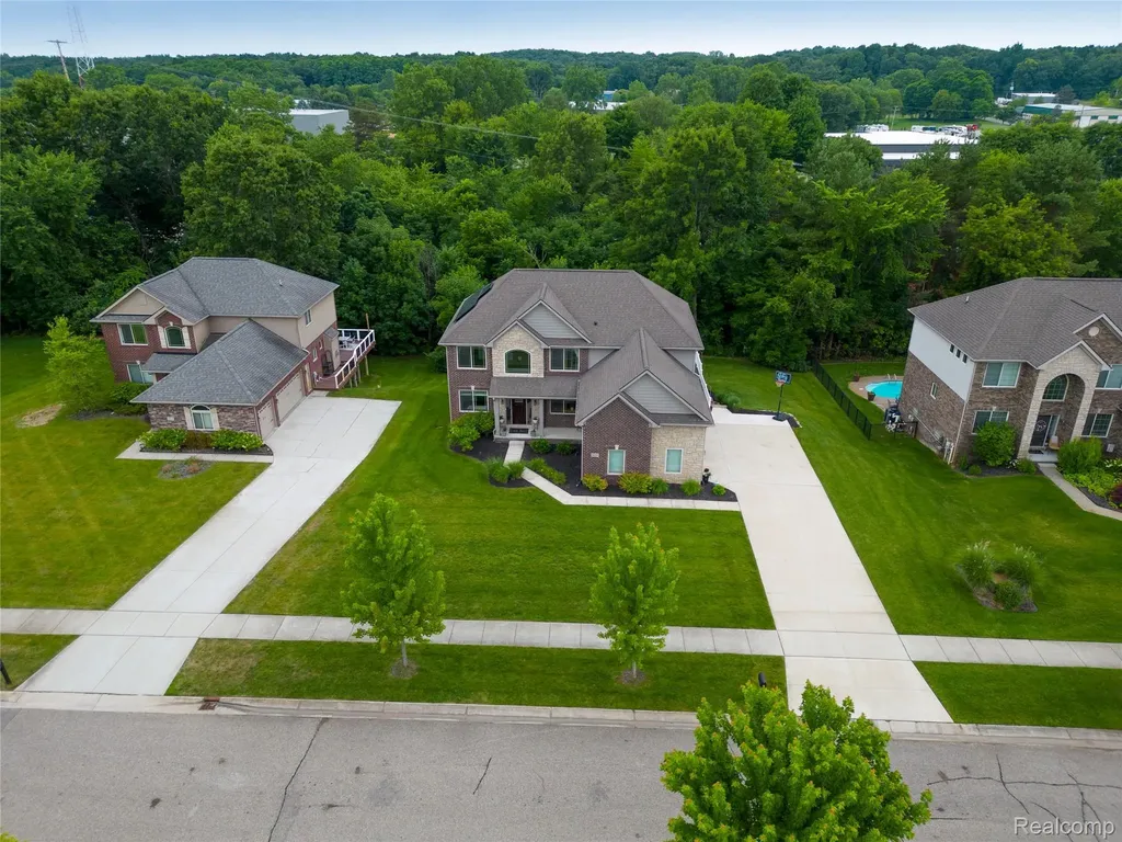 9665 Windsor Lane Springfield Charter Township MI 48348