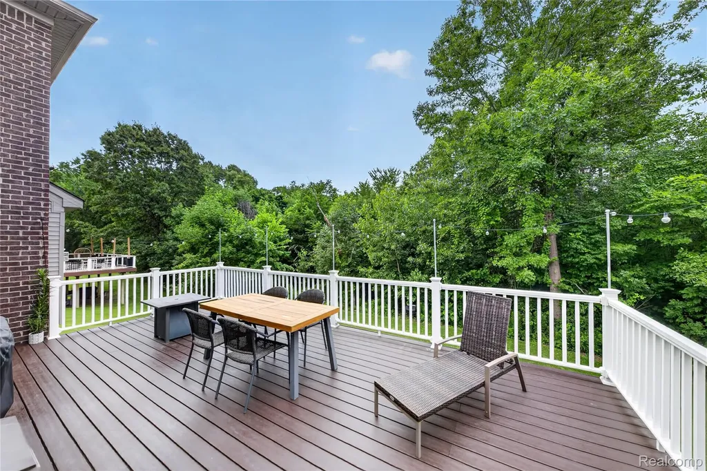 9665 Windsor Lane Springfield Charter Township MI 48348