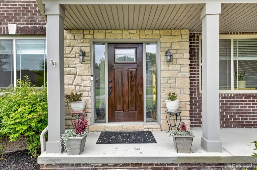 9665 Windsor Lane Springfield Charter Township MI 48348