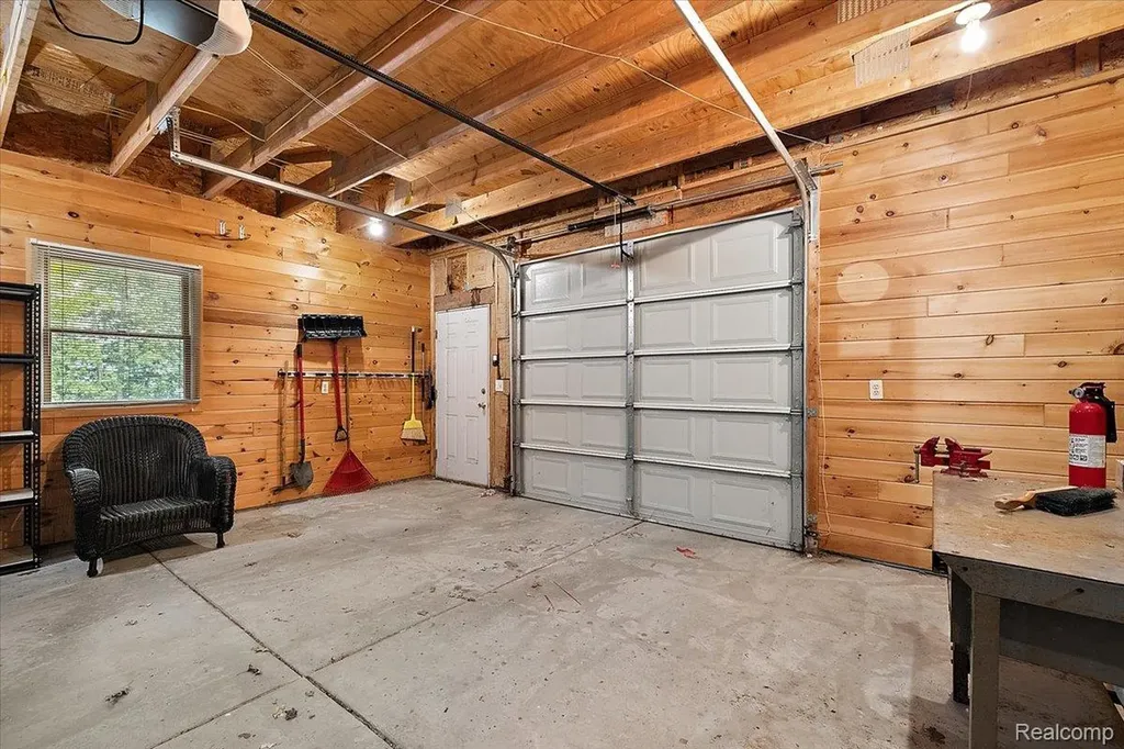 869 Central Drive Orion Charter Township MI 48362