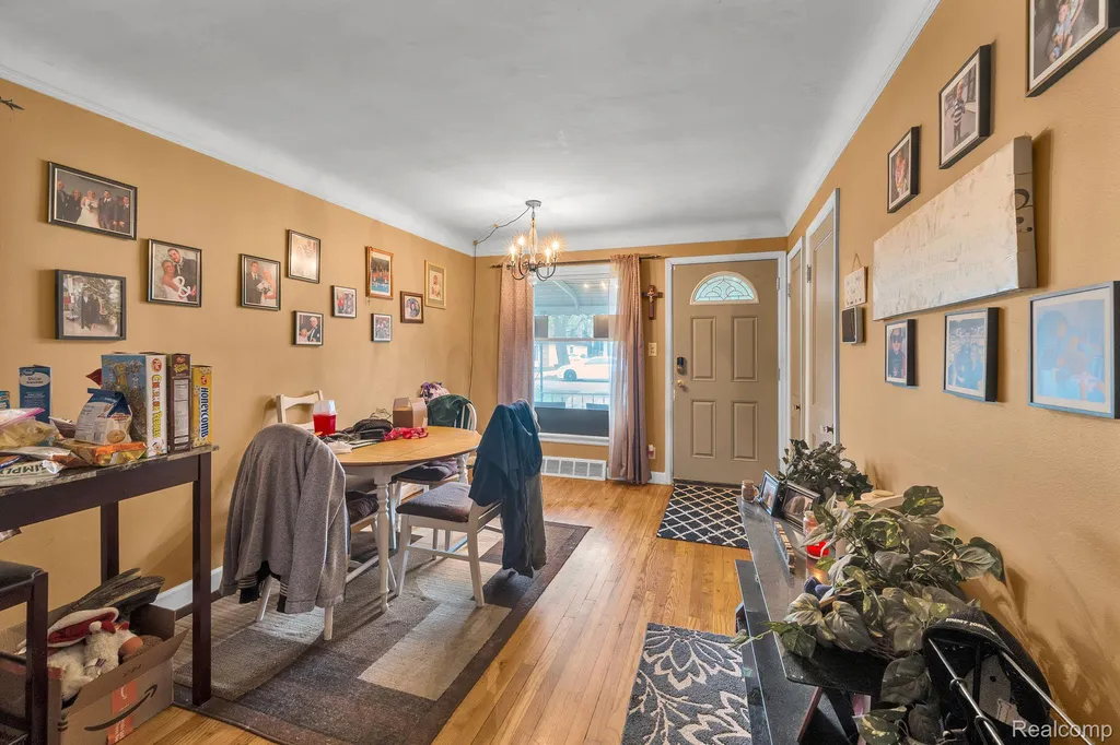 15482 Winston Redford Charter Township MI 48239