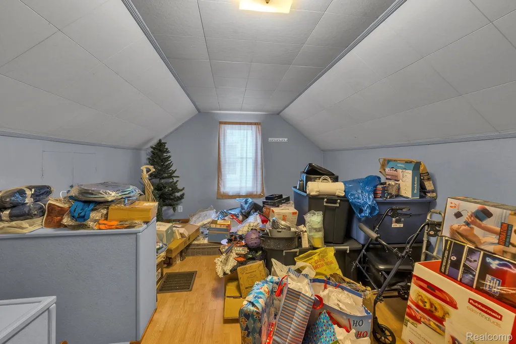 15482 Winston Redford Charter Township MI 48239