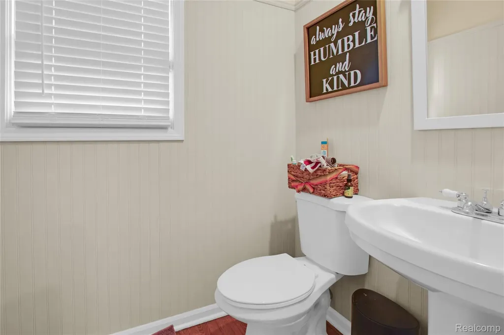 16073 Silverwood Drive Fenton Charter Township MI 48430