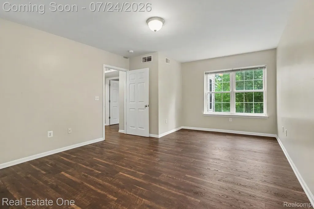 2271 S Main Street Ann Arbor City MI 48103