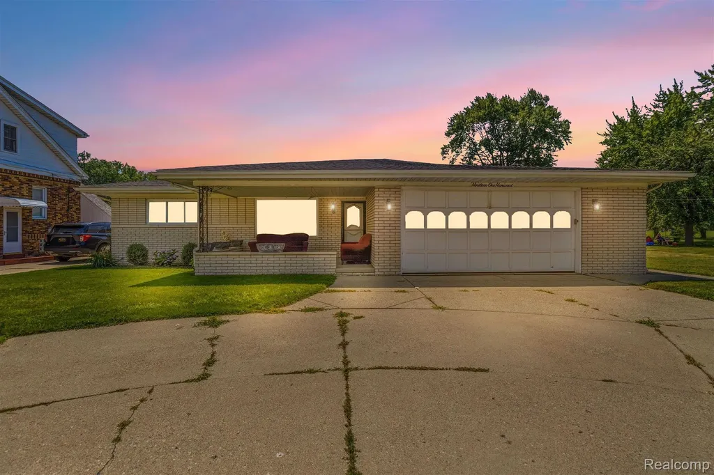 19100 Masonic Boulevard Roseville City MI 48066