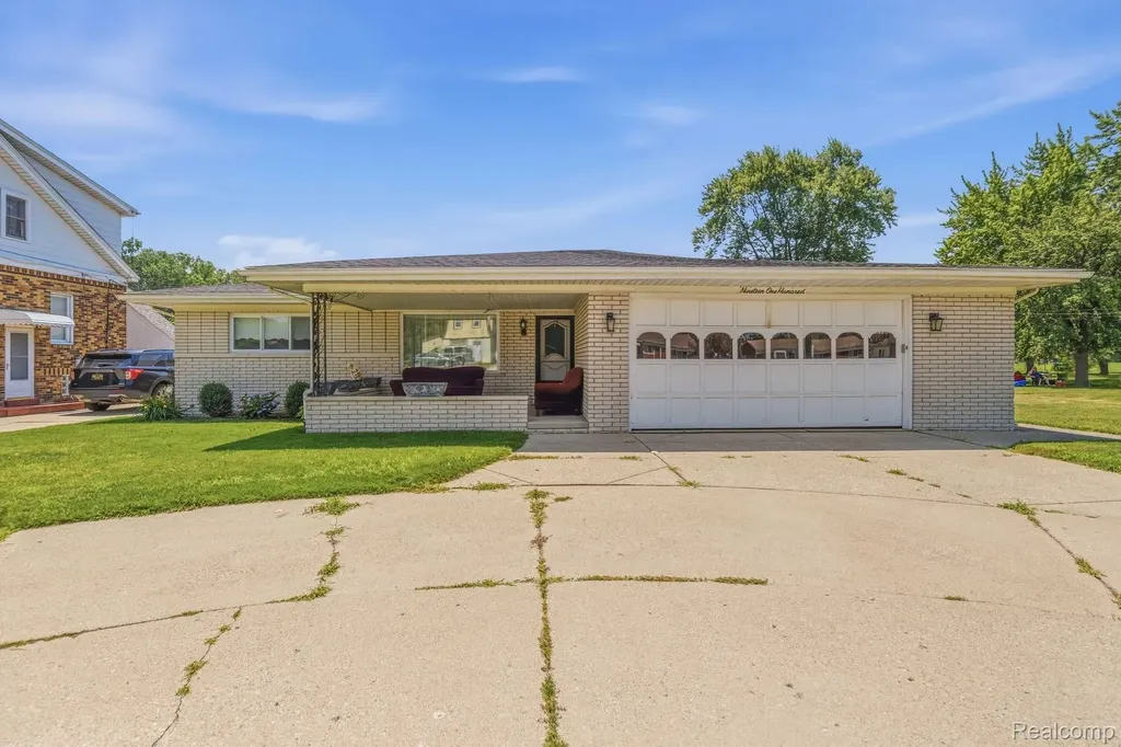 19100 Masonic Boulevard Roseville City MI 48066