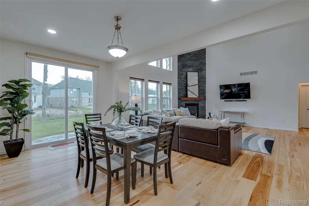 343 Amelia Circle South Lyon City MI 48178