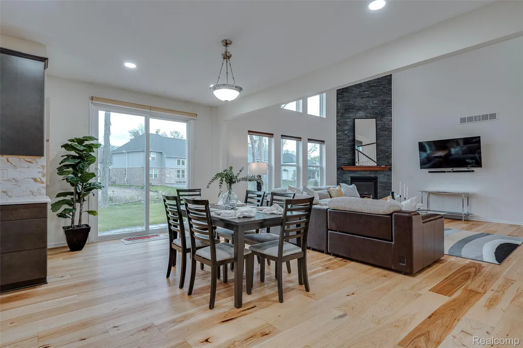 343 Amelia Circle South Lyon City MI 48178