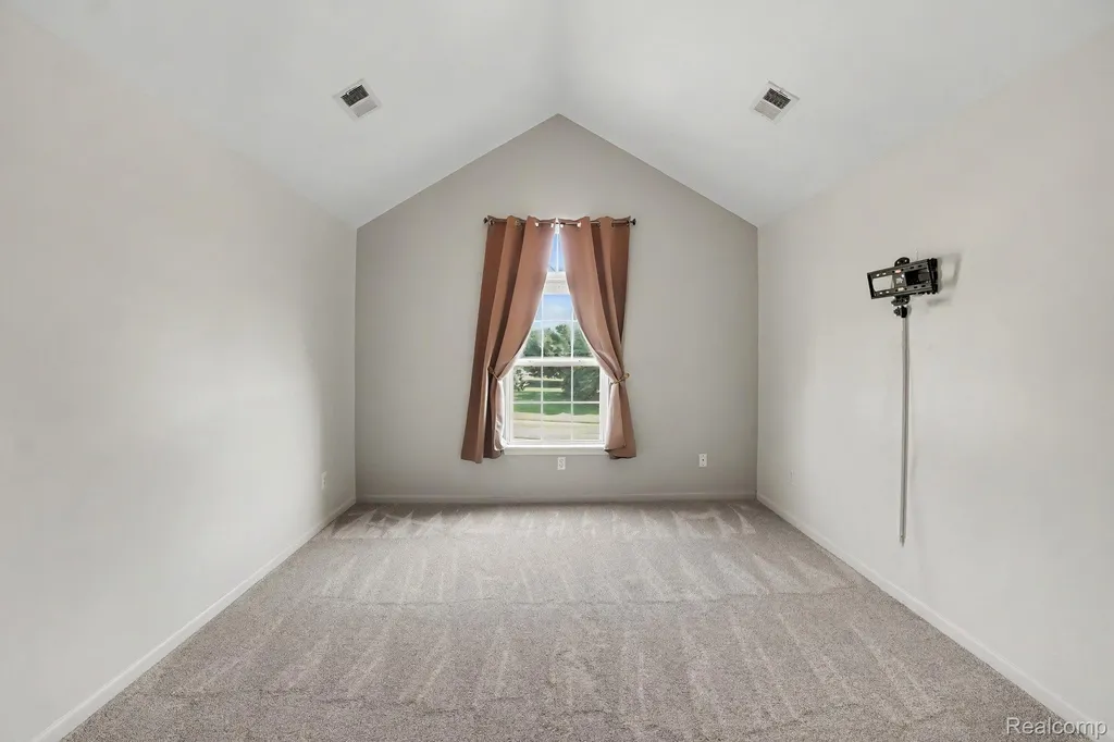 518 Olde English Circle Howell Township MI 48855