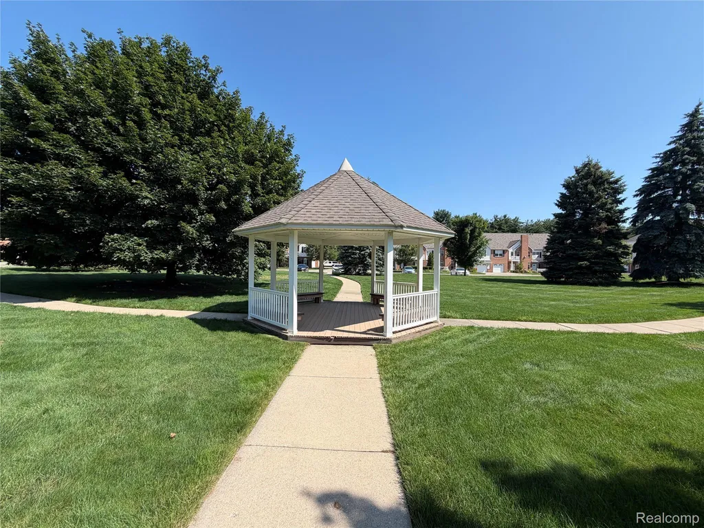 518 Olde English Circle Howell Township MI 48855