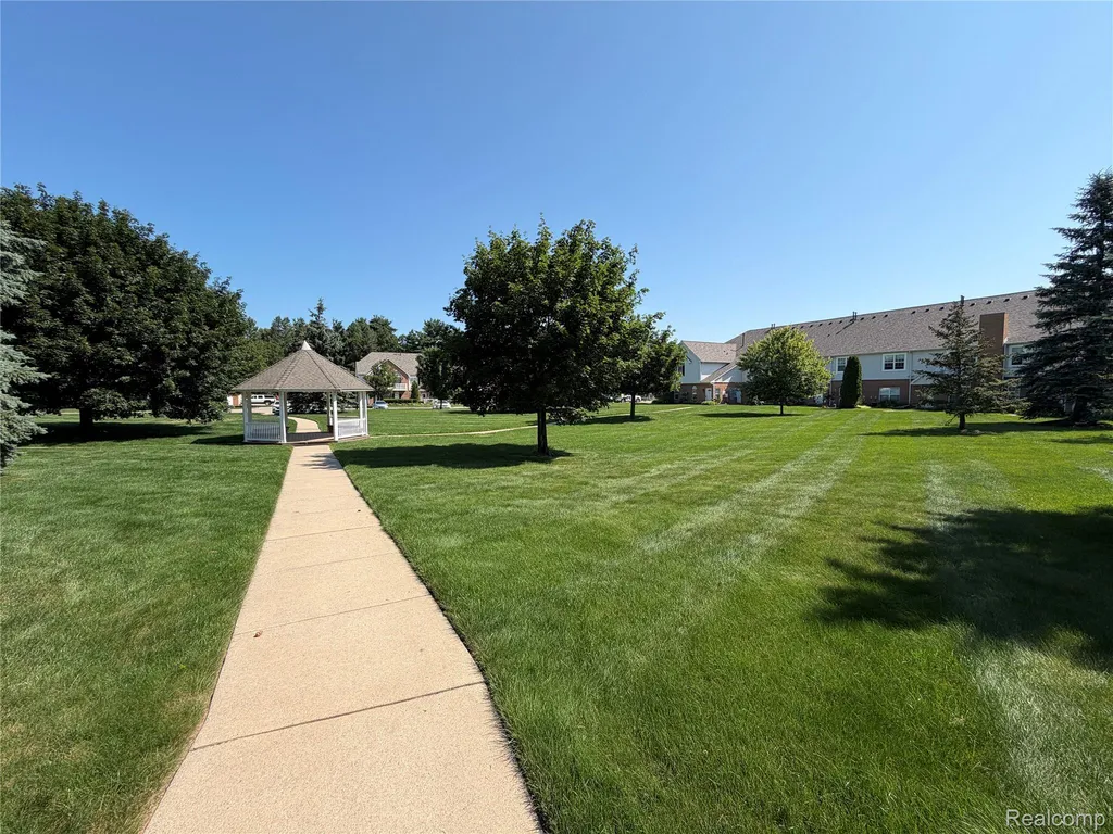 518 Olde English Circle Howell Township MI 48855