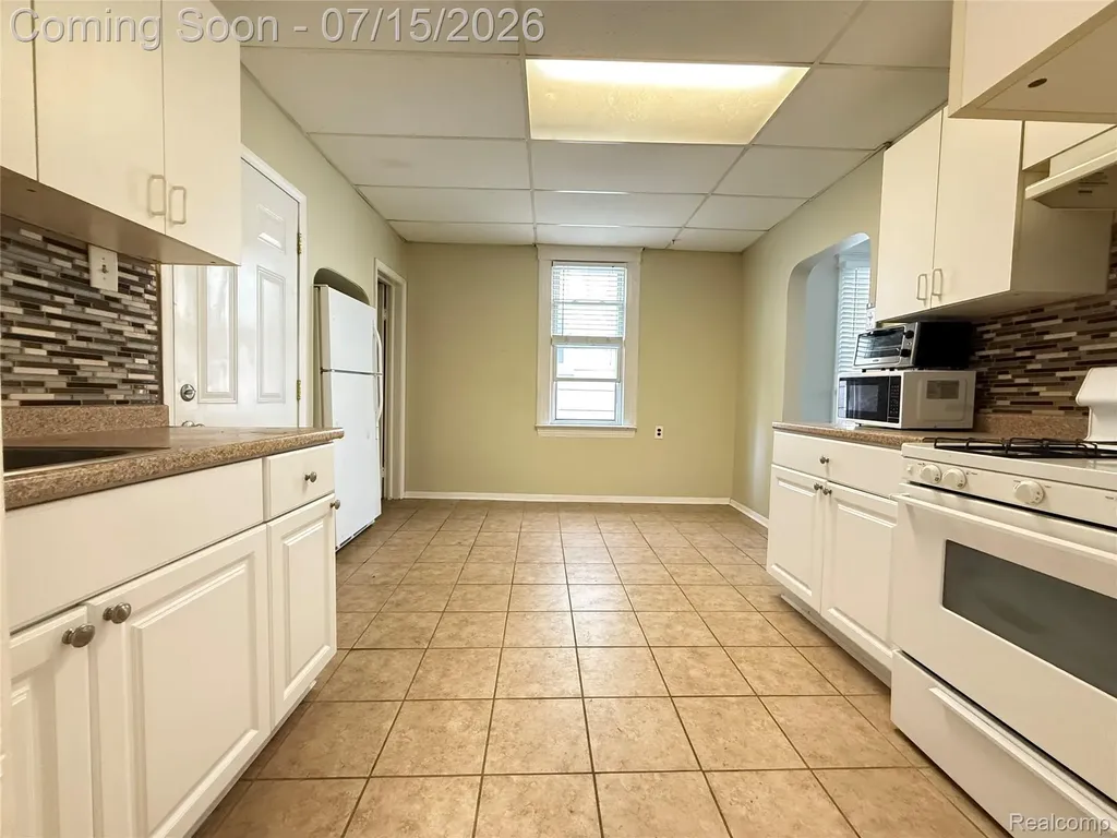 3162 Trowbridge Street Hamtramck City MI 48212
