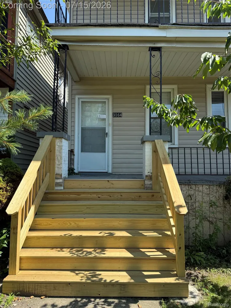 3162 Trowbridge Street Hamtramck City MI 48212