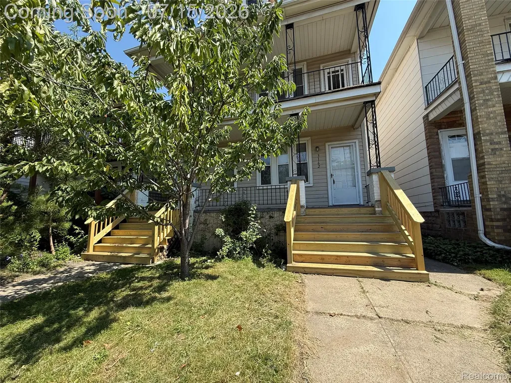 3162 Trowbridge Street Hamtramck City MI 48212