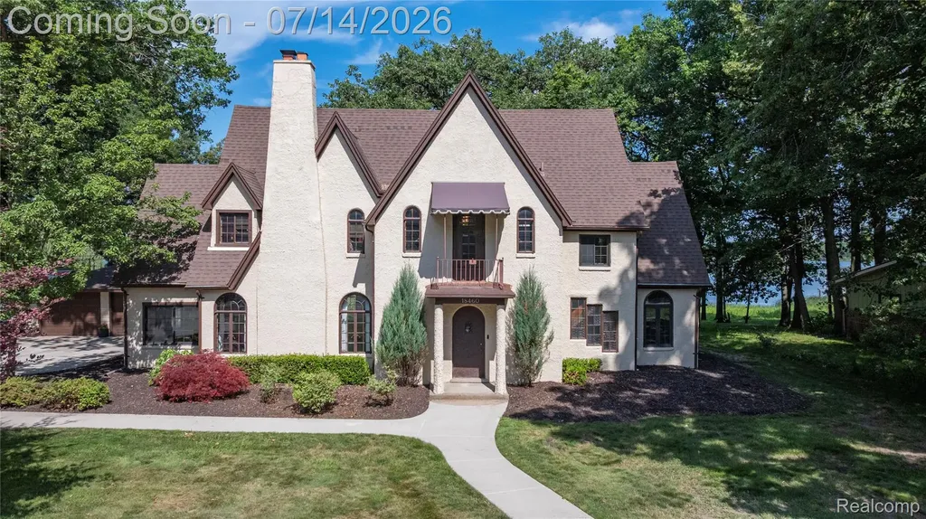18460 Meridian Road Grosse Ile Township MI 48138