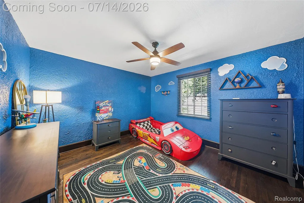 18460 Meridian Road Grosse Ile Township MI 48138
