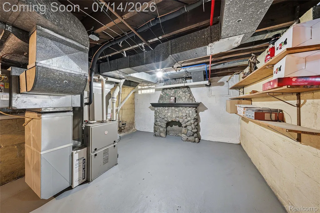 18460 Meridian Road Grosse Ile Township MI 48138