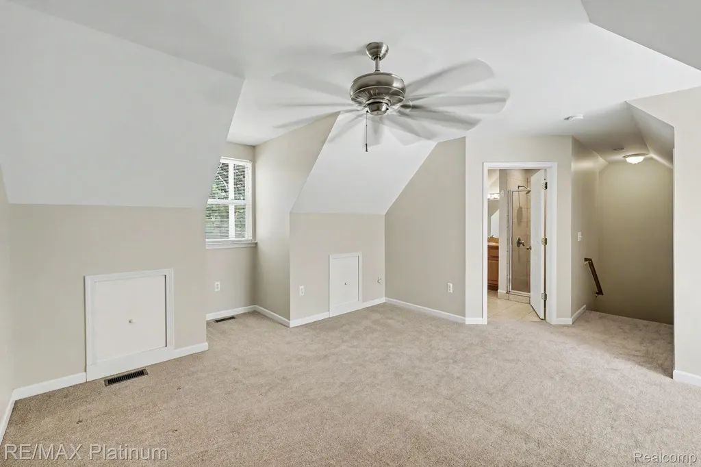 11624 Island Court Hartland Township MI 48353