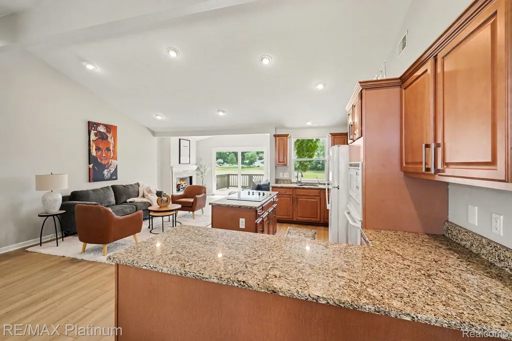 11624 Island Court Hartland Township MI 48353