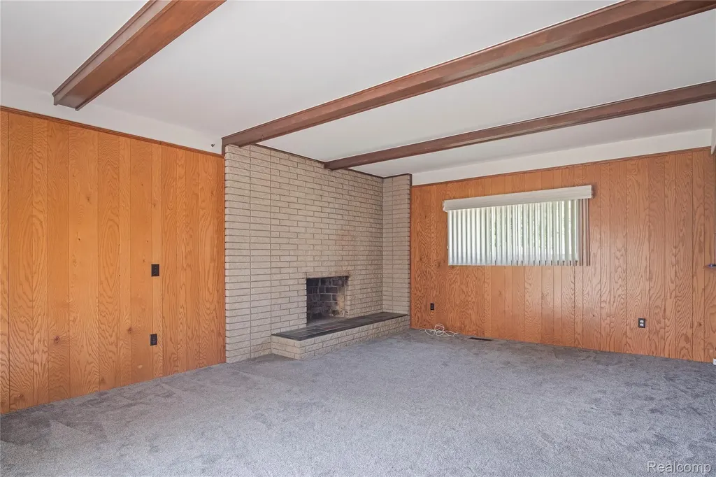 12398 Deming Drive Sterling Heights City MI 48312