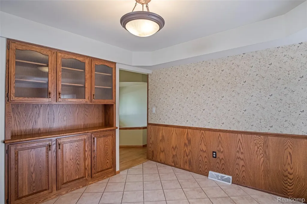 12398 Deming Drive Sterling Heights City MI 48312