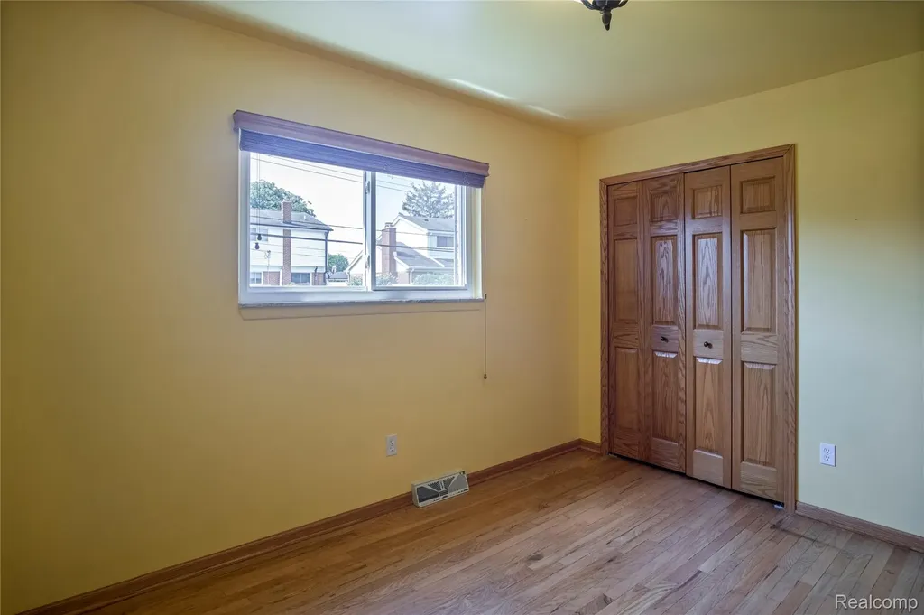 12398 Deming Drive Sterling Heights City MI 48312