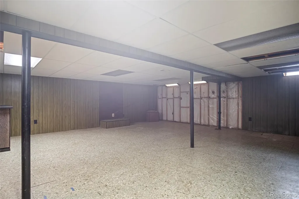 12398 Deming Drive Sterling Heights City MI 48312