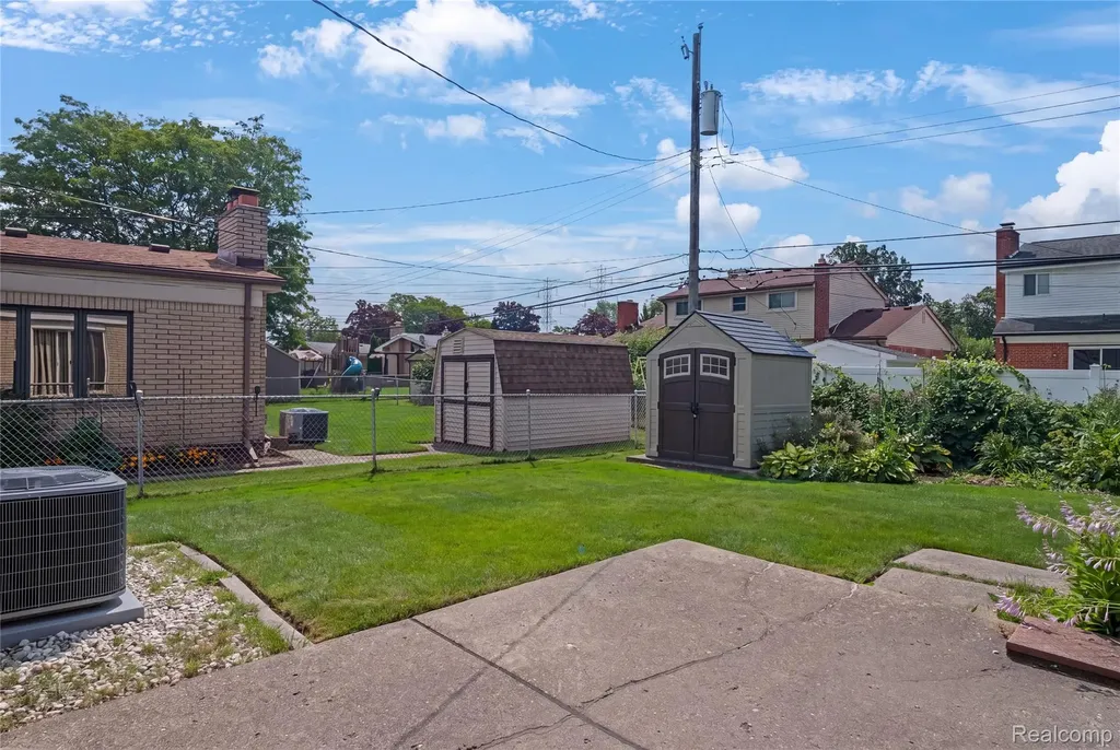 12398 Deming Drive Sterling Heights City MI 48312