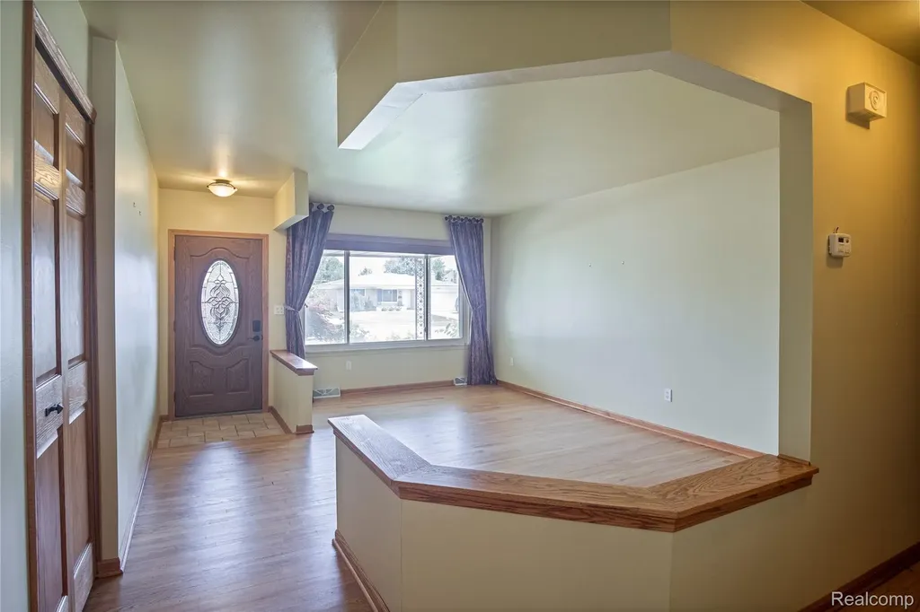 12398 Deming Drive Sterling Heights City MI 48312