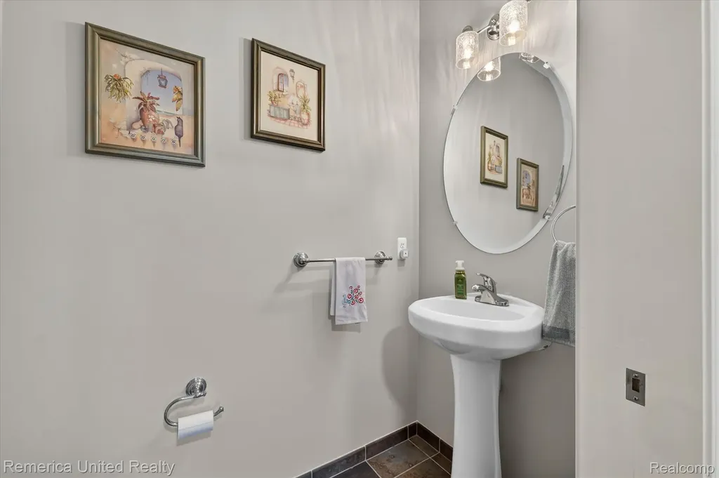 6169 Bay Court Waterford Charter Township MI 48327